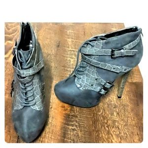 Grey Snakeskin ankle heeled boots